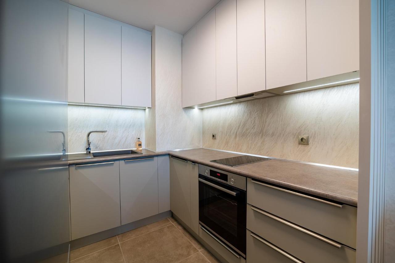 Apartamento Sky Symphony Varna Exterior foto