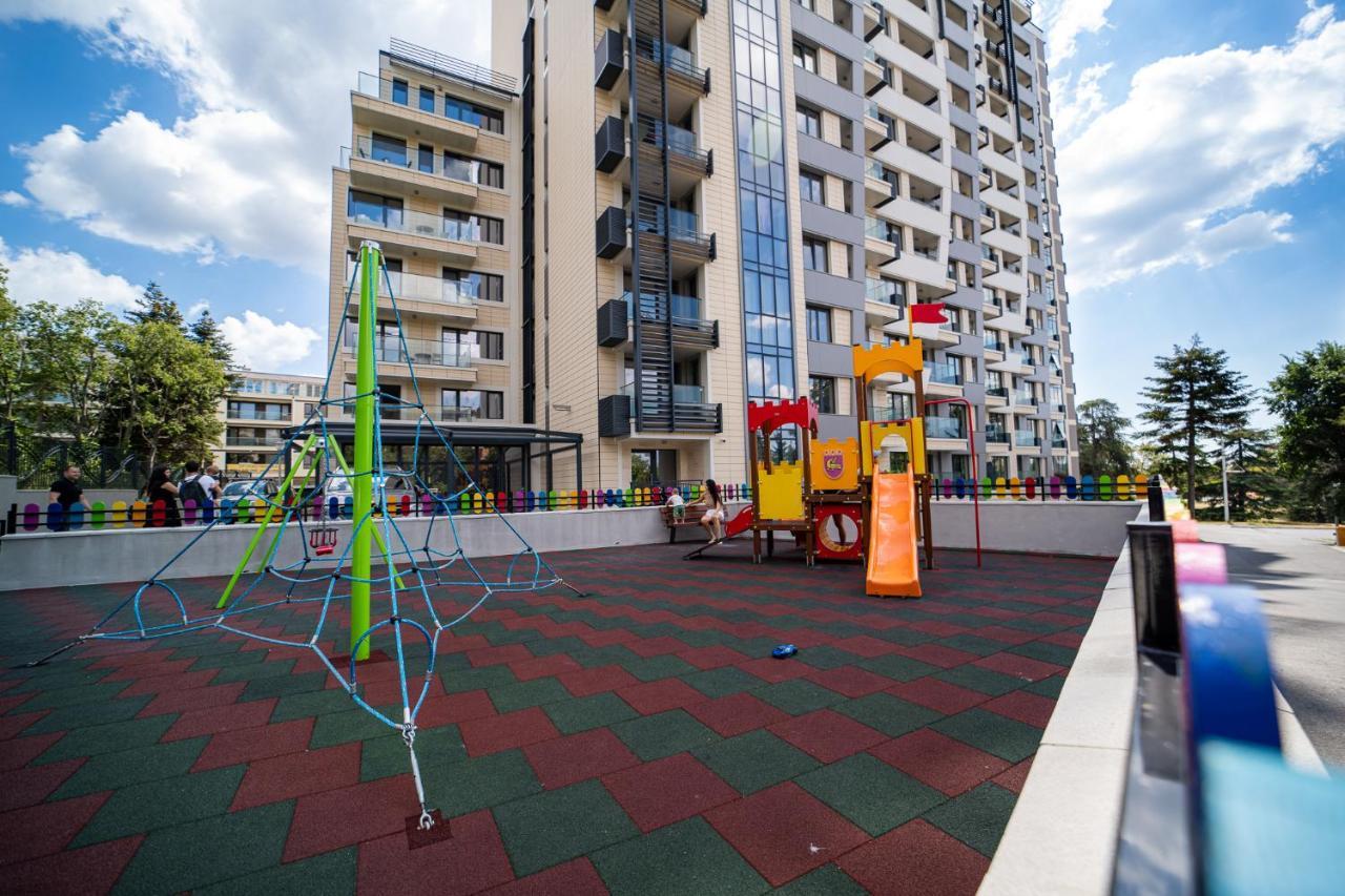 Apartamento Sky Symphony Varna Exterior foto
